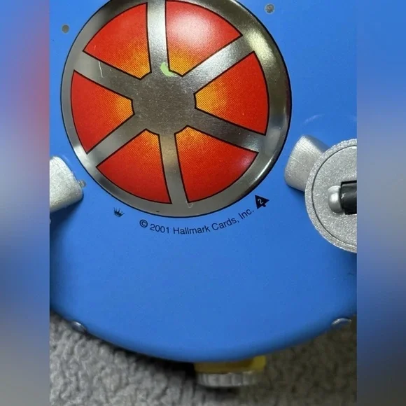 Hallmark Keepsake Robot Parade Series #2 Blue Yellow Tin Robot In Spaceship 2001 - Picture 6 of 6